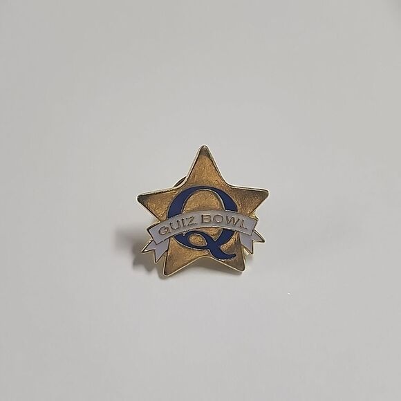 Quiz Bowl Pin Brooch Gold Tone - Picture 1 of 2